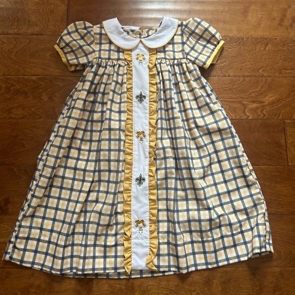 Like New Size 6 NOLA Smocked Saints  Dress